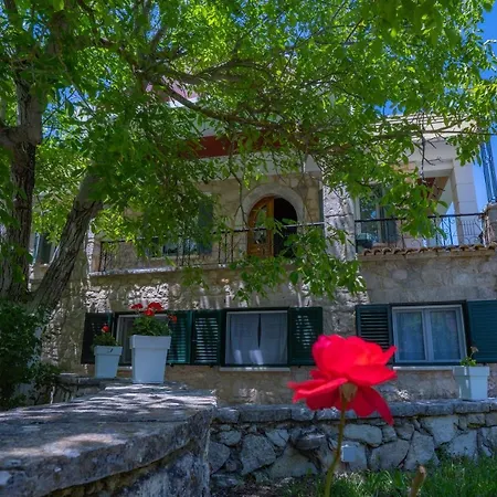 Casa de Férias Two Traditional Houses In Lefkada *